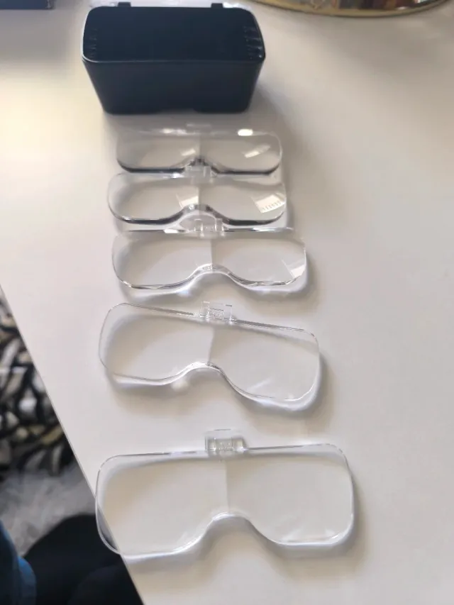 Gafas lupa con luces LED intercambiables con linte