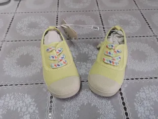 Sapatilhas Zara Amarelas C/ Dinossauros