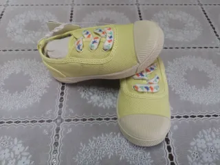 Sapatilhas Zara Amarelas C/ Dinossauros