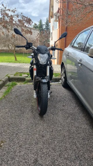 Benelli Bn 125 Naked 2021 Negra