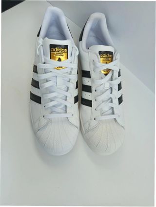 Adidas Superstar Talla 44 Blancas y Negras