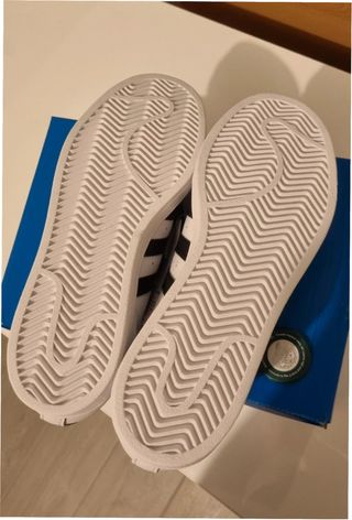 Adidas Superstar Talla 39 Blancas Negras