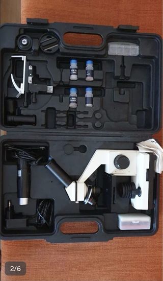 Microscopio Bresser Blanco