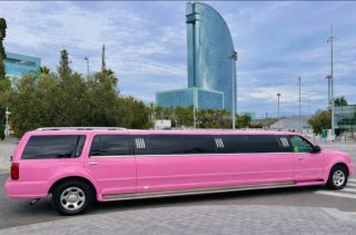 Alquiler Limusina Rosa en Barcelona