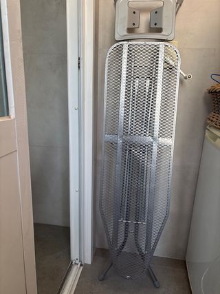 Tabla de planchar metálica, ligera