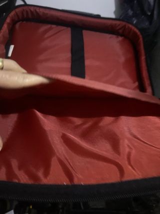 Bolsa portátil Targus negra y roja