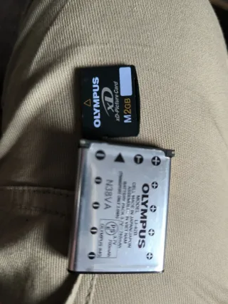 Camara de fotos Olympus fe-330 , con xd  picture c