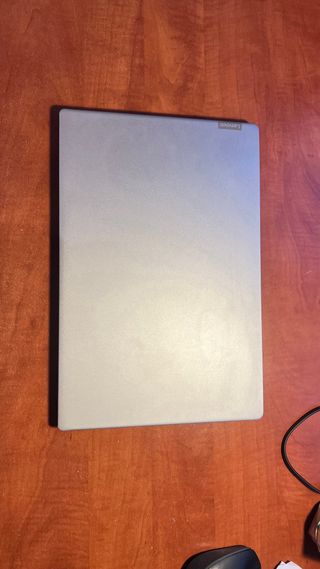 Portátil Lenovo 15 pulgadas en perfectas condicoco