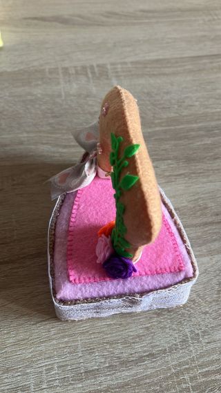 Alfiletero fieltro hecho a mano