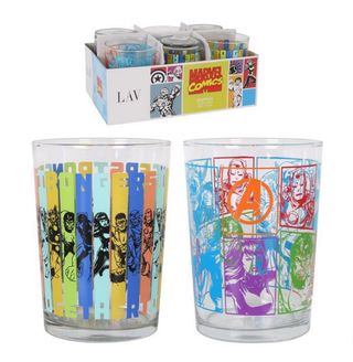 Vasos de refresco con decoracion de los Vengadores