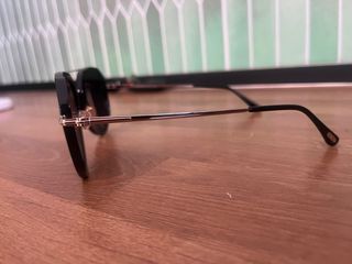 Gafas tomford polarizadas, están impolutas