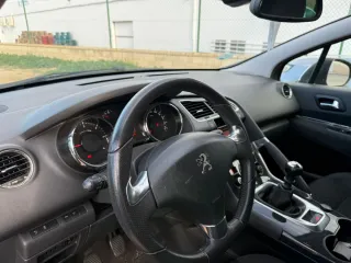 Peugeot 3008 2015
