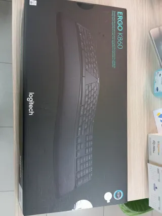 Teclado Logitech Ergo K860 Inalámbrico con seguro