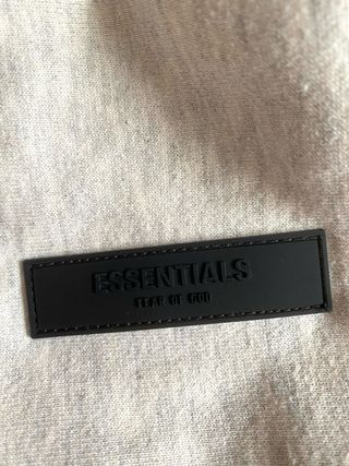 Sudadera Essentials Gris