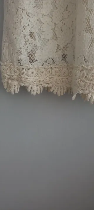 Vestido de encaje Zara