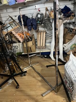 Burro metálico para ropa