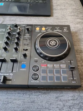 Controlador DJ Pioneer DDJ-400