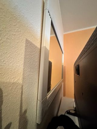 Cómoda de madera blanca