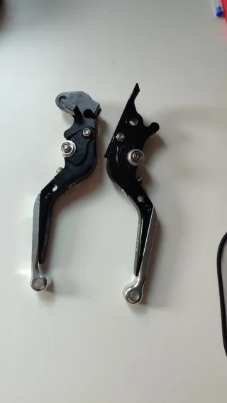 Manetas MT-125 Negro/Plata