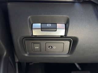 Jaguar XE 2.0 184 kW (250 CV) Auto R-Dynamic Black