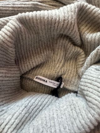 Conjunto gris de punto