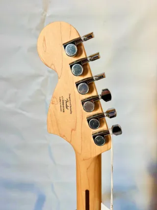 Guitarra Eléctrica Squier Stratocaster Azul