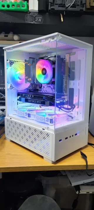 PC gamer nuovo con Ryzen 7 3800X e RTX 2060 SUPER