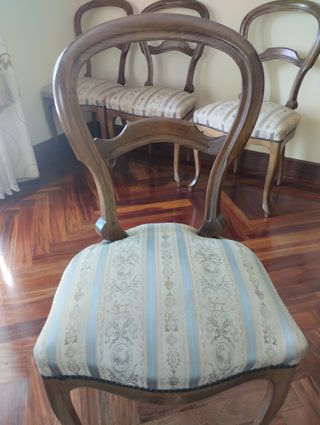 4 Sillas de Comedor Madera y Tela