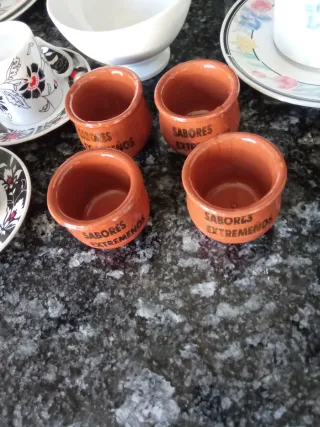 Tazas y pocillos de desayuno chupitos 1€ unidad