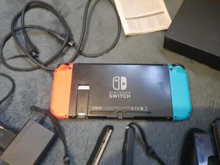 Nintendo Switch Azul/Rojo Completo