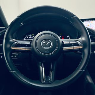 MAZDA Mazda3 2.0 SKYACTIVG ZENITH