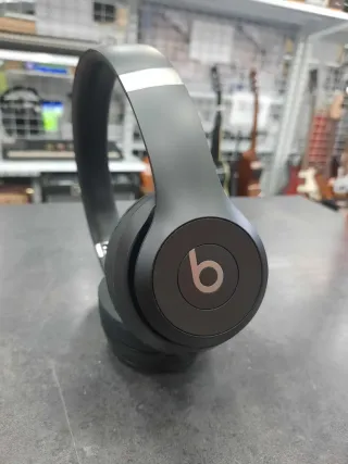 Auriculares Beats Solo 4 Negros