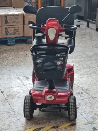 Coche de movilidad reducida, marca Libercar