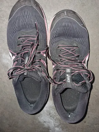 Scarpe da running ASICS nere e rosa