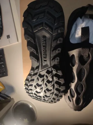 Merrell Hydro Runner Talla 42 Negro