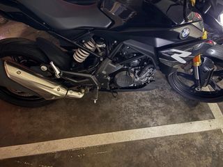 BMW G310R Negra