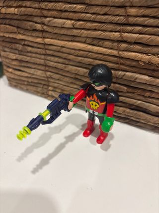 Playmobil Superhéroe con Arma
