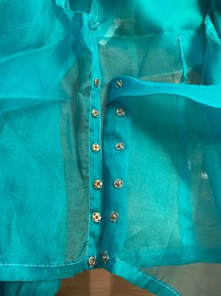 Blusa organza turquesa manga abullonada