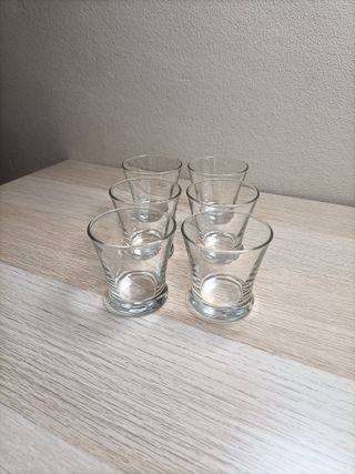 Vasitos de cristal para café