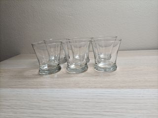 Vasitos de cristal para café