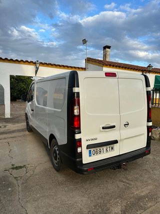 Nissan NV300 2019