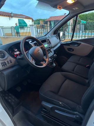 Nissan NV300 2019
