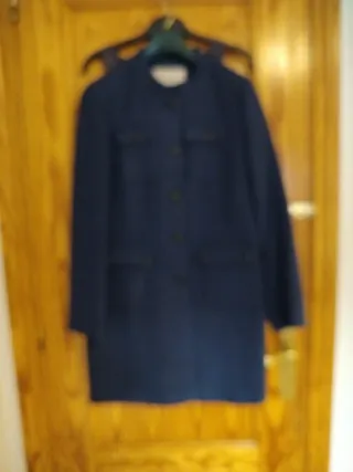 Vestido de fiesta azul con bordado con abrigo