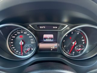 Mercedes Clase CLA 180 Shooting Brake AMG