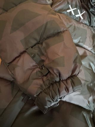 Casaco The North Face XX KAWS