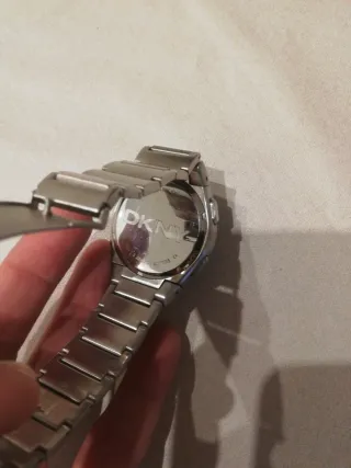 Reloj digital DKNY Digital Plateado