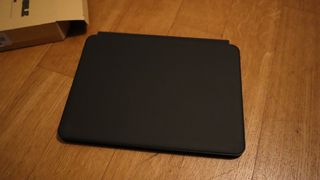Custodia con Tastiera trackpad per iPad Pro 11 (M4