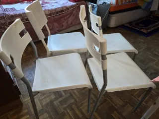 Juego de 4 sillas de salón