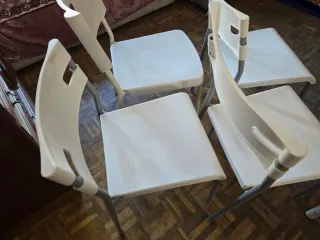 Juego de 4 sillas de salón