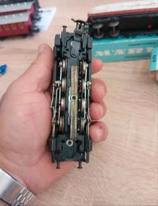 Locomotora y 3 vagones Marklin H0